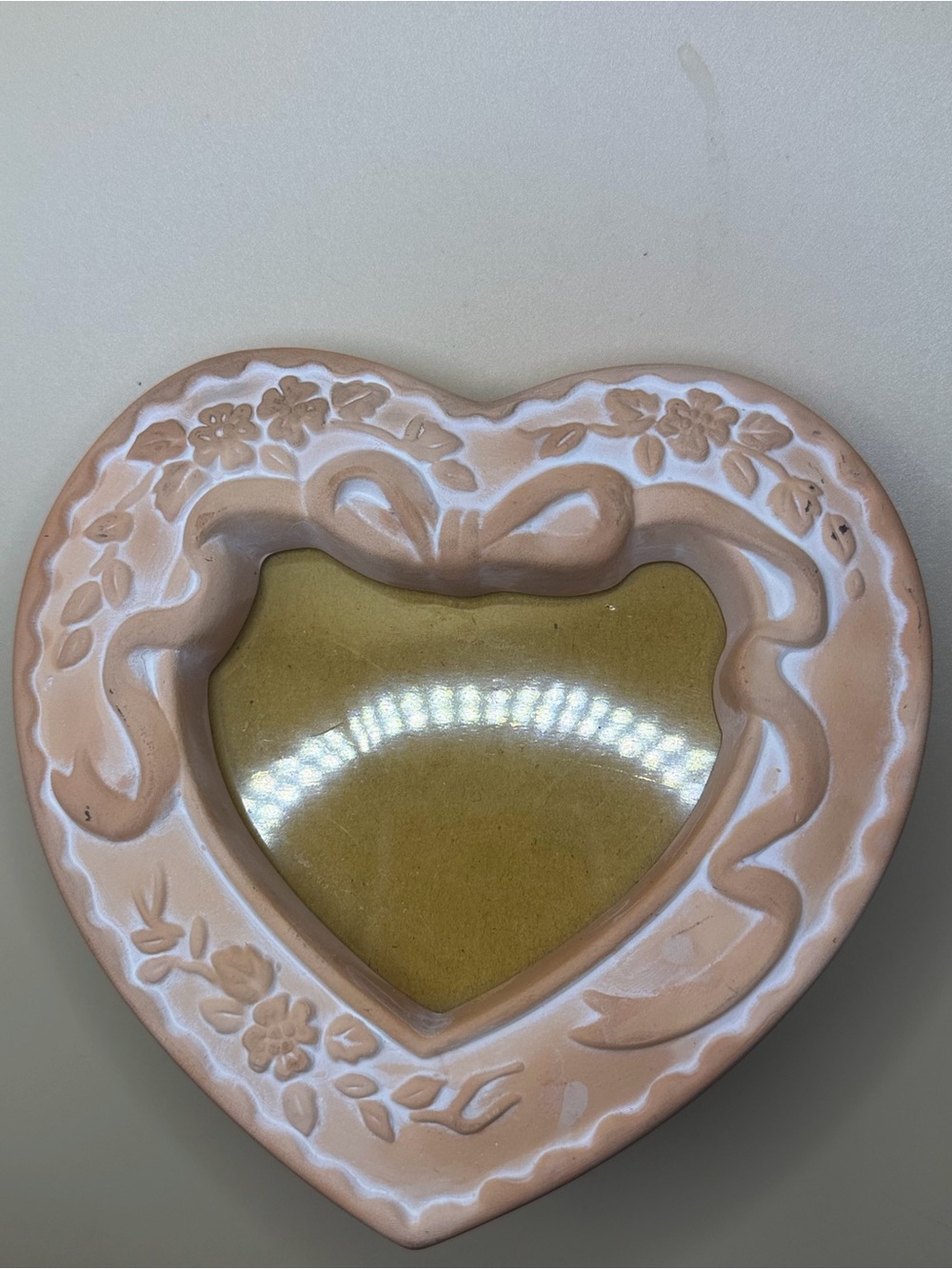 Vintage 80s Heart Shaped Pink Decorative Picture Frame - Picture 5 of 7